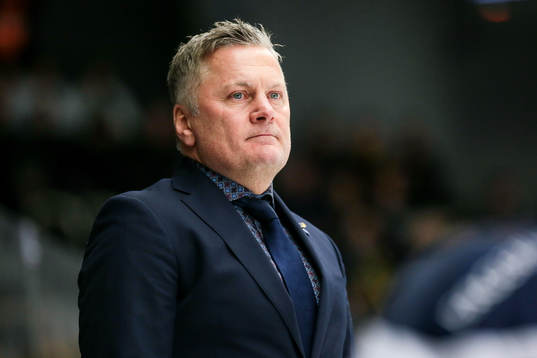 s assisterande tränare Stephan Lundh