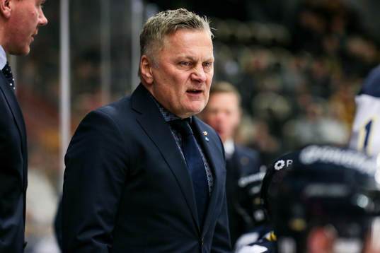 s assisterande tränare Stephan Lundh