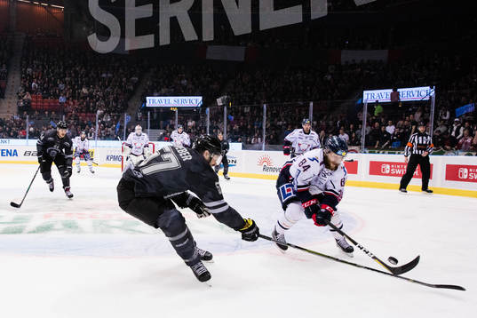Linköpings Jimmy Andersson mot Frölundas Mike Weber