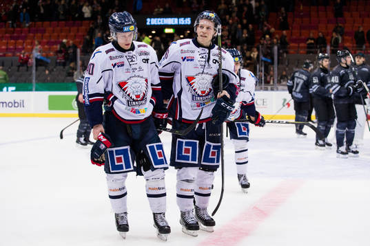 Linköpings Ken André Olimb och Mathis Olimb deppar