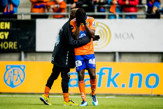 Bjørn Helge Riise and Edwin Gyasi of Aalesund look