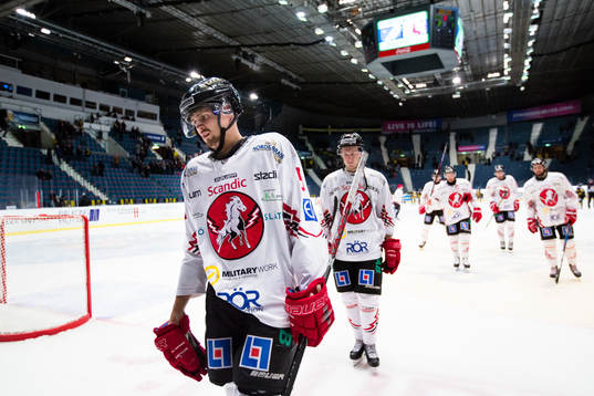 Vita Hästens August Gunnarsson deppar