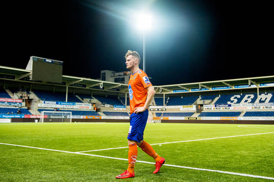 Adam Ørn Arnarson of Aalesund looks dejected being