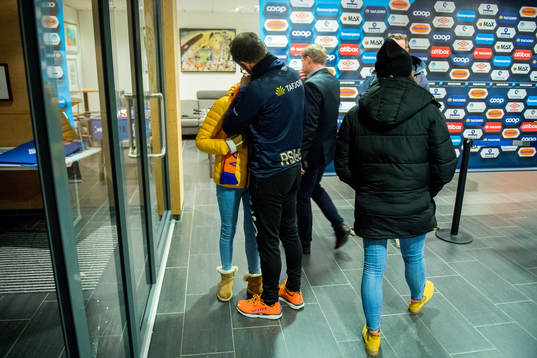 Trond Fredriksen, head coach of Aalesund, with his family