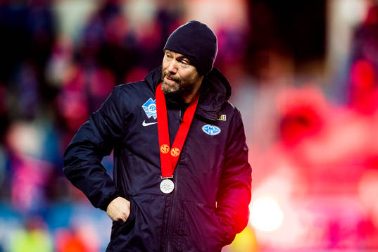 Mark Dempsey, head coach of Molde, with his silver medal