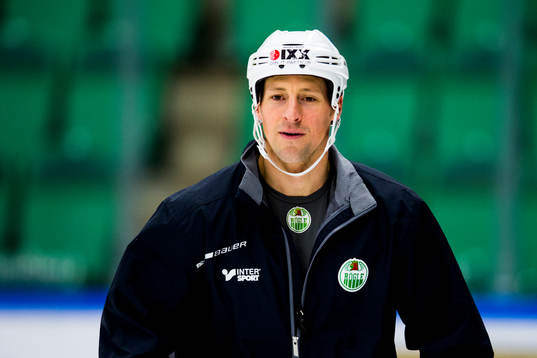 Rögles tränare Cam Abbott