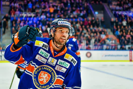 Växjös Noah Welch jublar