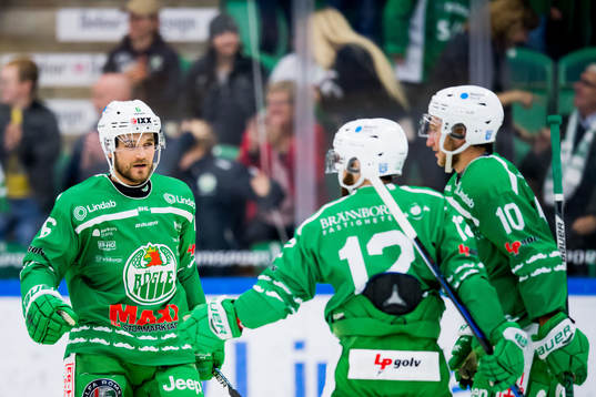 Rögles Jack Connolly jublar