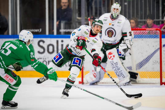 Rögles Simon Ryfors och Frölundas Adam Almqvist