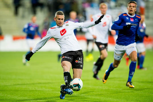 Kjetil Wæhler of Sogndal and Mats Størseth Lillebo of