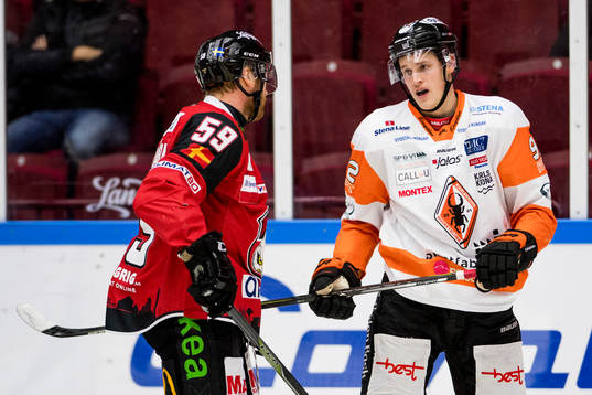Malmö Redhawks Anton Mylläri och Karlskronas Henrik