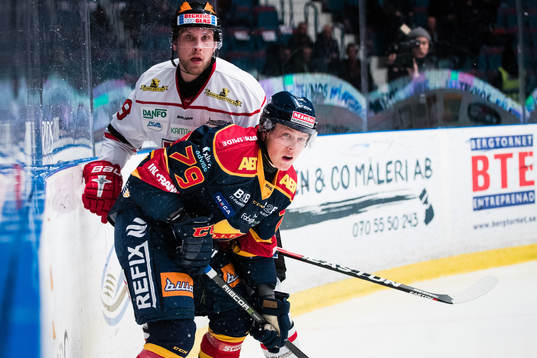 Örebros Tyson Spink och Djurgårdens Patrik Lundh