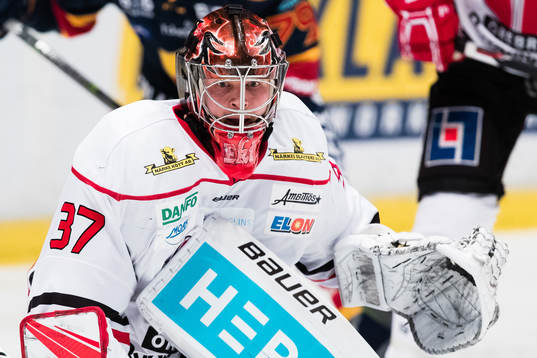 Örebros målvakt Eero Kilpeläinen