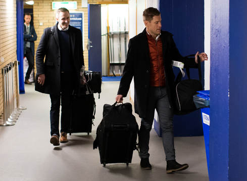 Domarna Linus Öhlund och Tobias Björk
