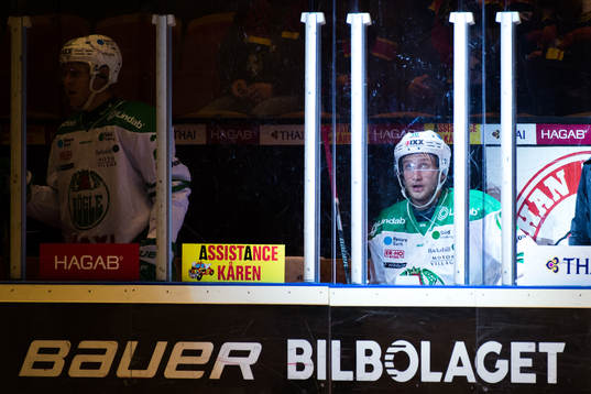 Rögles Alexander Younan i utvisningsbåset
