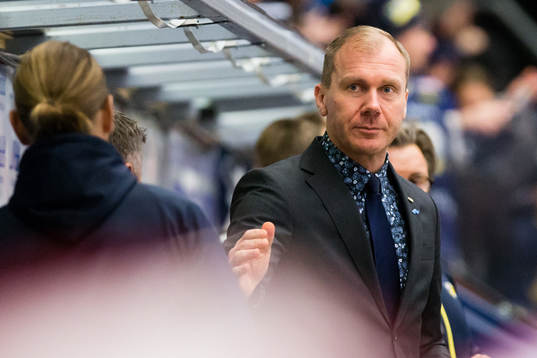 s tränare Johan Lindbom