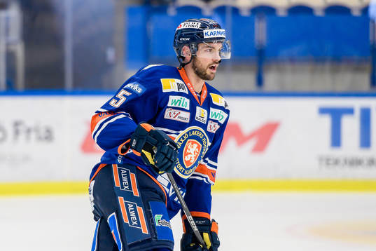 Växjös Noah Welch har bytt nummer på sin tröja före