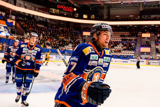 Växjös Robert Rosén jublar