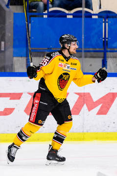 Luleås Anton Hedman jublar