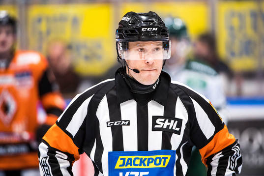 Domare Tobias Björk