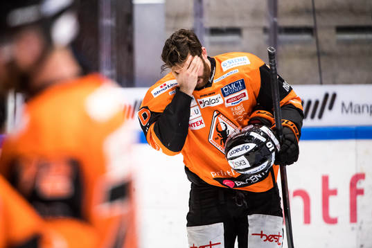 Karlskronas Mattias Guter har ont