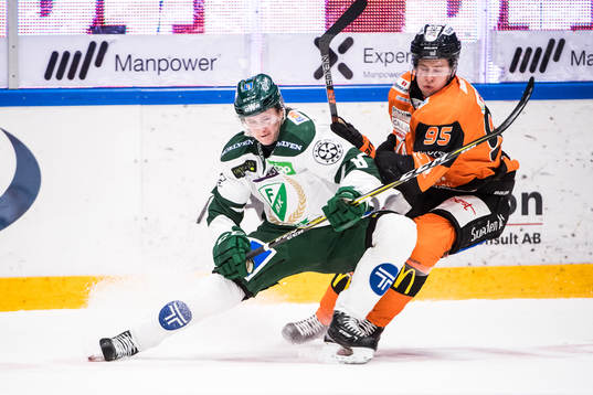Färjestads Lucas Nordsäter och Karlskronas Carl Persson