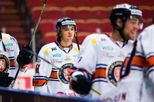 Växjös Adam Brodecki före ishockeymatchen i SHL mellan
