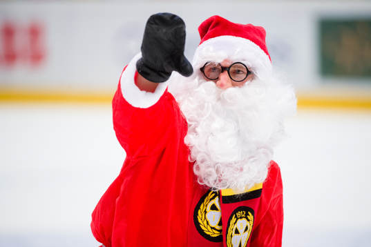 En tomte med halsduk
