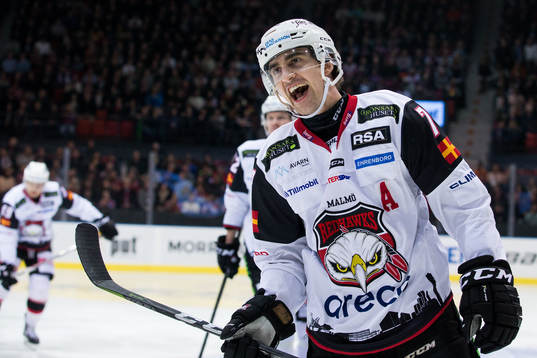 Malmö Redhawks Nils Andersson jublar