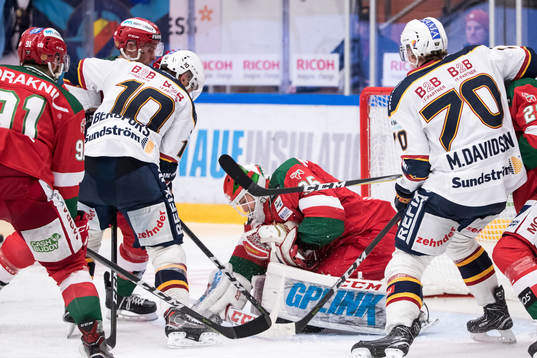 Moras målvakt Christian Engstrand och Djurgårdens Niclas