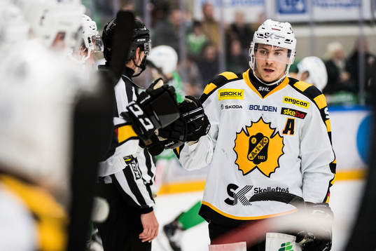 Skellefteås Pär Lindholm jublar