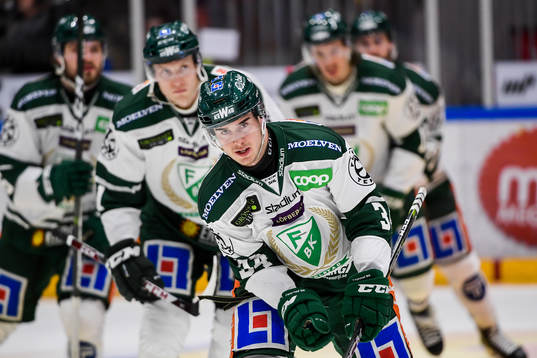 Färjestads Michael Lindqvist jublar
