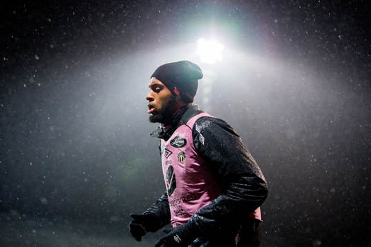 Reiss Greenidge of Sogndal warms up