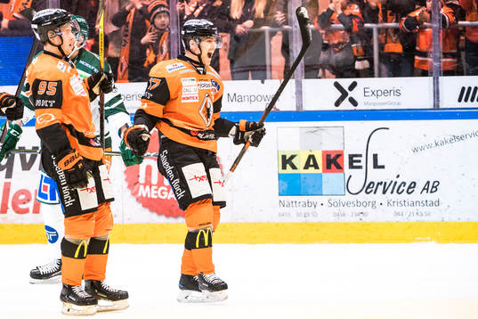 Karlskronas Joel Kellman  jublar