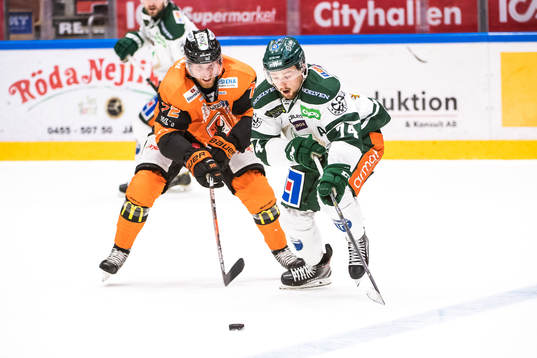 Karlskronas Joachim Rohdin  och Färjestads Rasmus Asplund