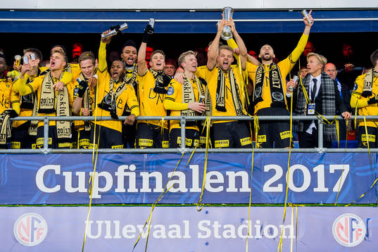 The players of Lillestrøm celebrate