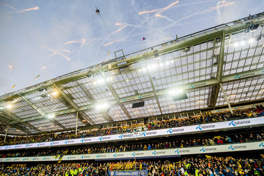 The players of Lillestrøm celebrate winning the cup final