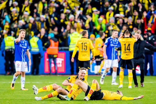 Frode Kippe and Stefan Antonijevic of Lillestrøm celebrate