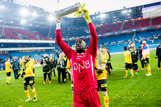 Goalkeeper Arnold Origi of Lillestrøm celebrates