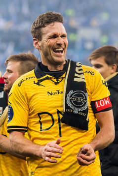 Frode Kippe of Lillestrøm celebrates