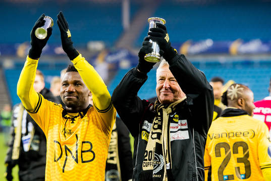 Ifeanyi Mathew of Lillestrøm and Arne Erlandsen, head