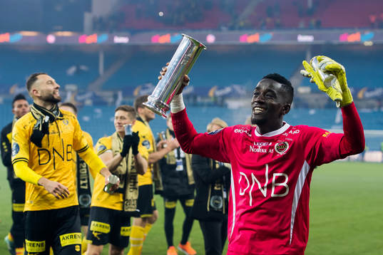 Goalkeeper Arnold Origi of Lillestrøm celebrates