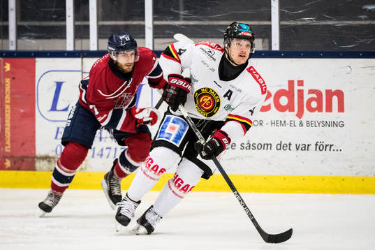 Dalens Viktor Näslund och Helsingborgs Dennis Pegenius