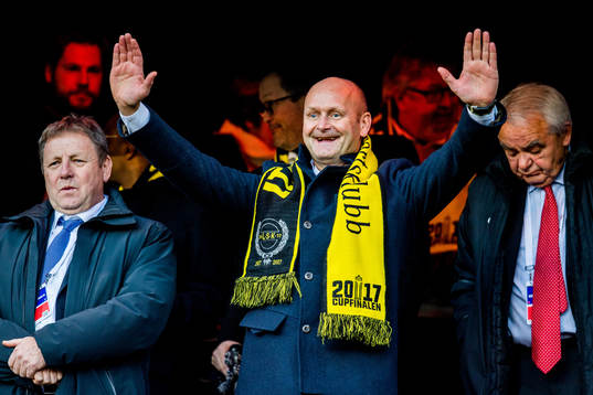 Robert Lauritsen, CEO of Lillestrøm, in the stands