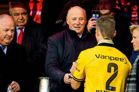 Mats Haakenstad of Lillestrøm with Terje Svendsen,