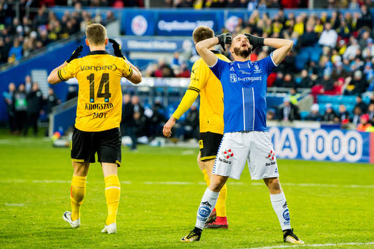Jonas Lindberg of Sarpsborg 08 looks dejected