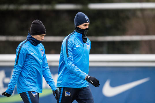 Hertha Berlins Mitchell Weiser och Davie Selke