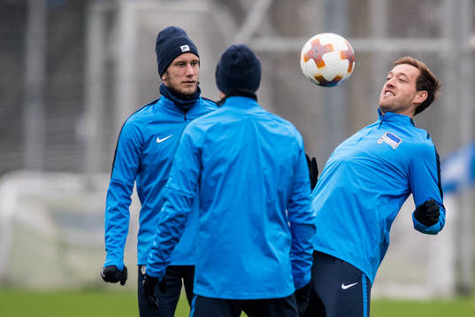 Hertha Berlins Fabian Lustenberger och Julian Schieber