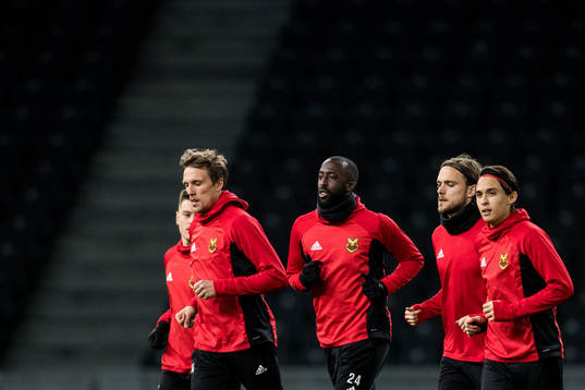 Östersunds Bobo Sollander Jansson, Ronald Mukiibi och Tom