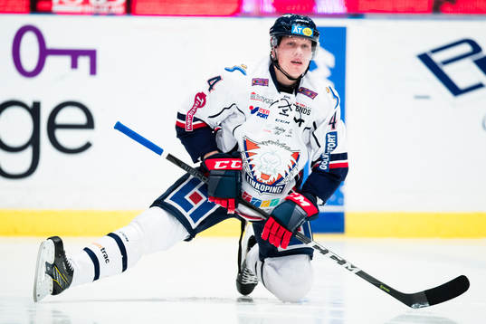 Linköpings Niclas Lundgren värmer upp